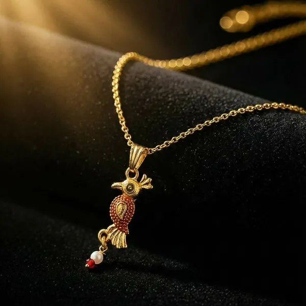Gold_Brass_Pendant_Necklace_For_Women