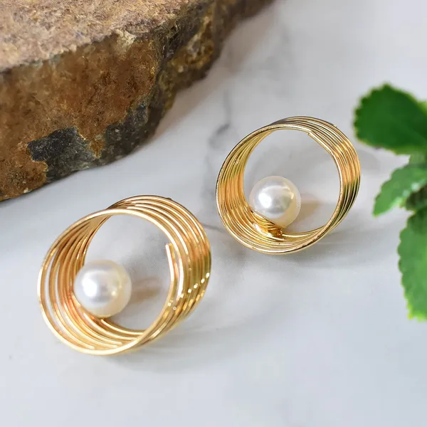 Gold_And_White_Brass_Earring_Set_For_Women