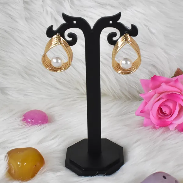 Gold_And_White_Brass_Earring_Set_For_Women