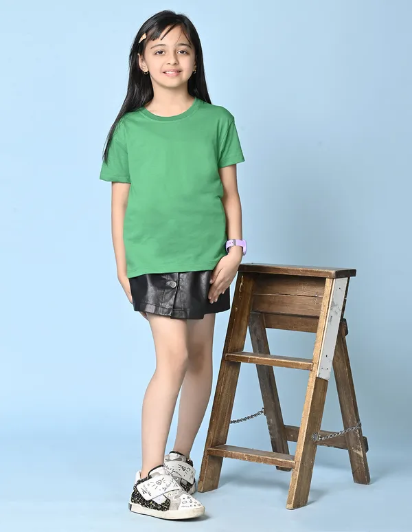 Green_Solid_Round_Neck_Half_Sleeves_Oversized_T-Shirt_For_Girls