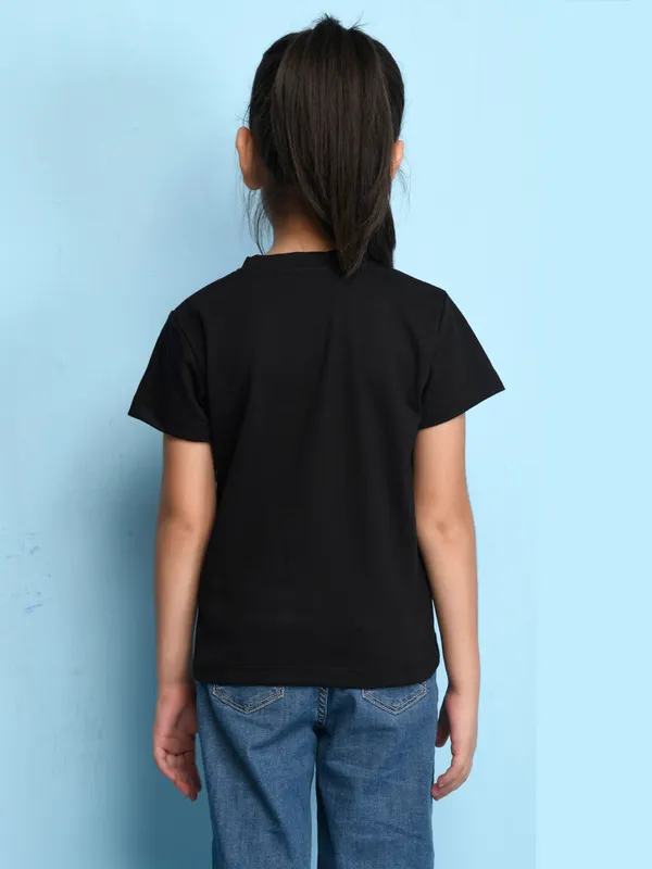 Nusyl_Girl_Black_&_White_Solid_Regular_T_Shirts_Pack_Of_2_Soft_&_Comfortable_Half_Sleeves_Regular_T_Shirts_Cozy_Summer_Wear_For_Kids_&_Teen_Girls