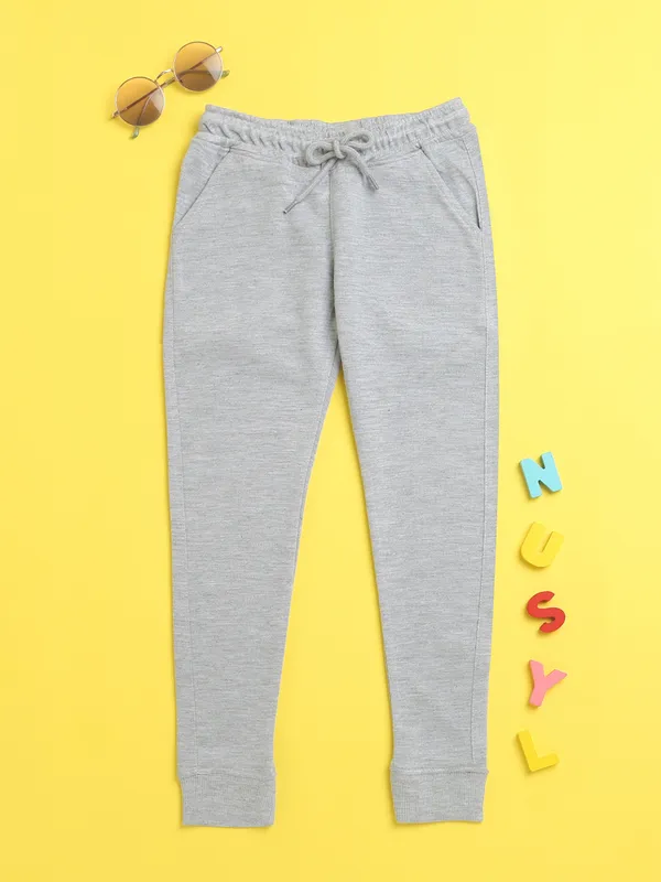 Nusyl_Grey_Solid_Cotton_Blend_Straight_Fit_Joggers_With_Side_Pockets_Full_Length_Regular_Fit_Joggers