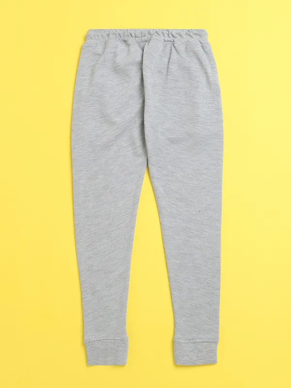 Nusyl_Grey_Solid_Cotton_Blend_Straight_Fit_Joggers_With_Side_Pockets_Full_Length_Regular_Fit_Joggers