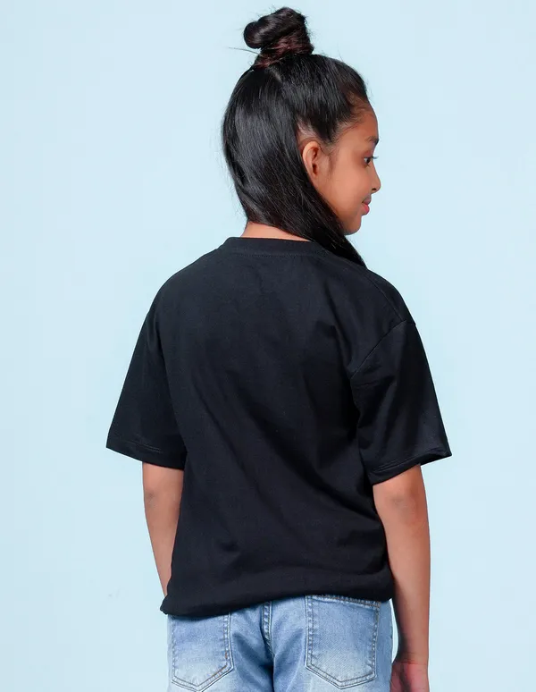 Black_Solid_Round_Neck_Half_Sleeves_Oversized_T-Shirt_For_Girls
