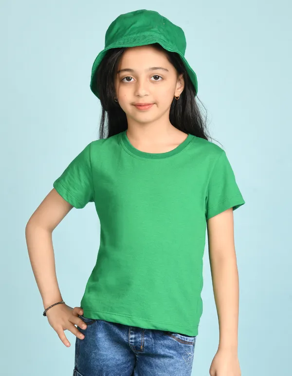 Green_Solid_Round_Neck_Half_Sleeves_T-Shirt_For_Girls