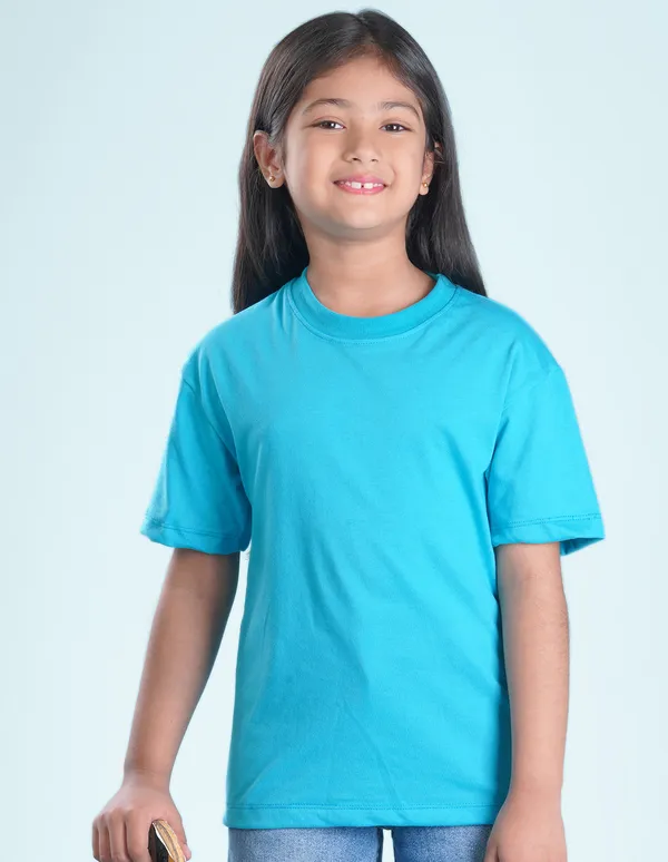 Sky_Blue_Solid_Round_Neck_Half_Sleeves_Oversized_T-Shirt_For_Girls