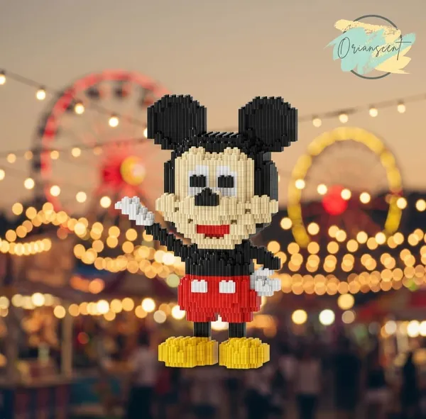 Mickey_Building_Block_Set_–_1,150_Pieces_Collectible_Model