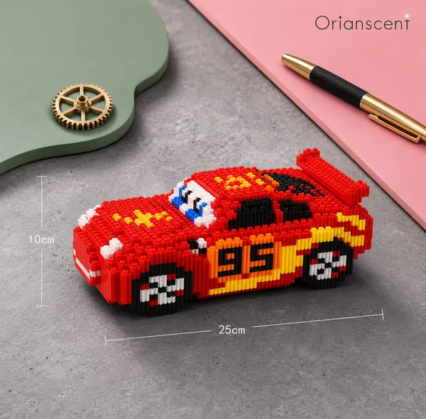 DIY_Micro_Building_Blocks_–_Lightning_Race_Car_(1031_Pieces)