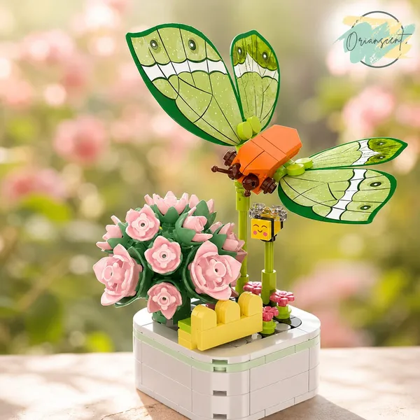 DIY_Butterfly_Garden_Building_Block_Set_(226_Pcs)