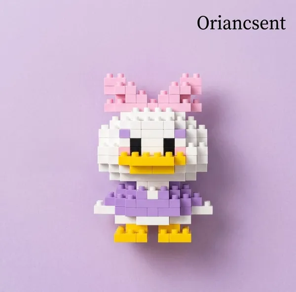 Mini_Daisy_Duck_Building_Blocks_–_Collectible_Brick_Figure
