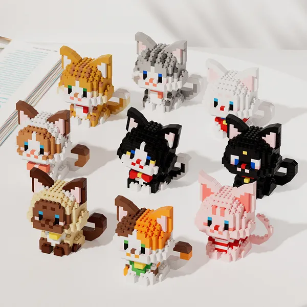 Cat_Building_Block_Toy_-_Grey