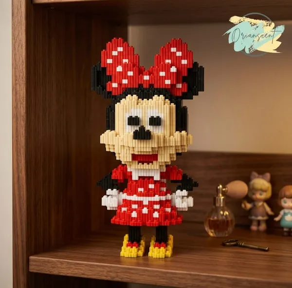 Minni_Mouse_Building_Block_Set_–_Collectible_DIY_Model