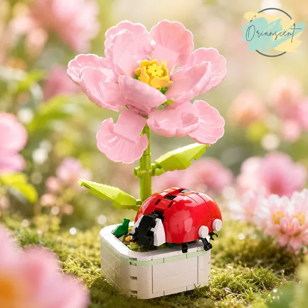 DIY_Ladybug_Blossom_Building_Block_Set_(201_Pcs)