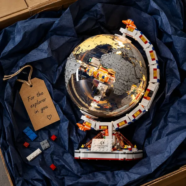 Jumbo_Imperial_Capital_Globe_Nano_Block_Set