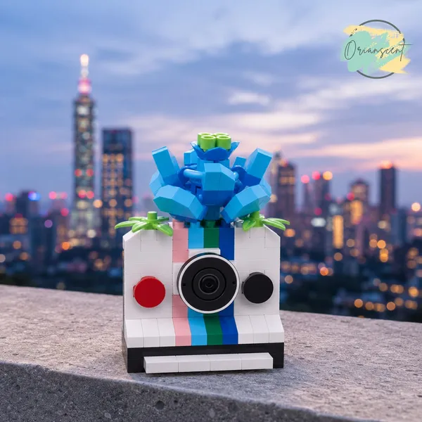 Sky_Bloom_Instant_Camera_Building_Block_Set
