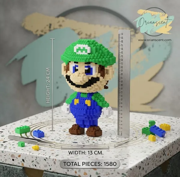 Luigi_Building_Block_Set_–_Collectible_DIY_Model