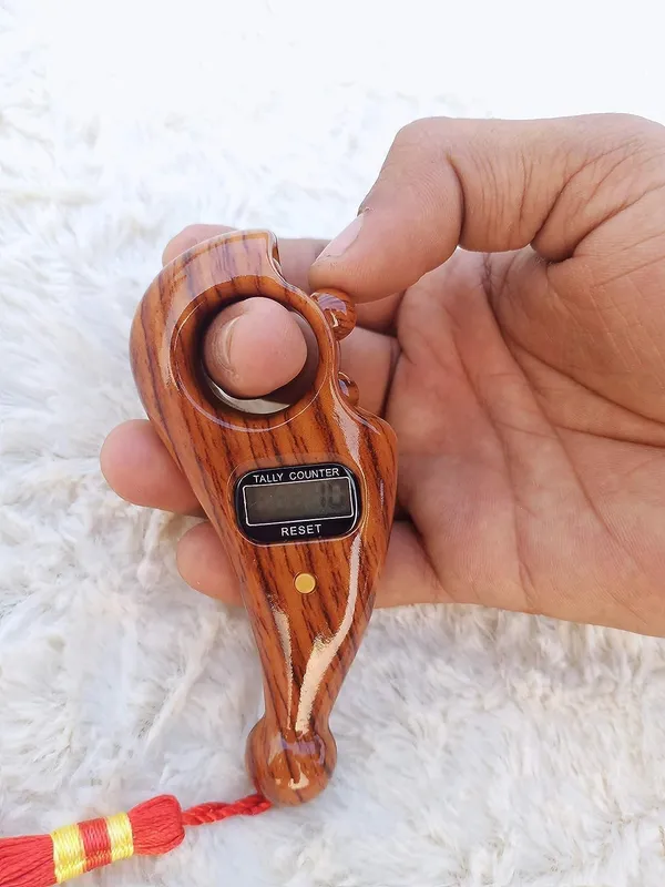 Red_Plastic_Digital_Finger_Counter_With_Lcd_Display_For_Pooja_Meditation_Chanting
