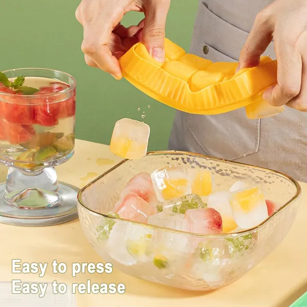 Multicolor_Silicone_Ice_Cube_Tray_With_Lid_8_Cavity_Flexible_Pack_Of_2_For_Drinks_Juice