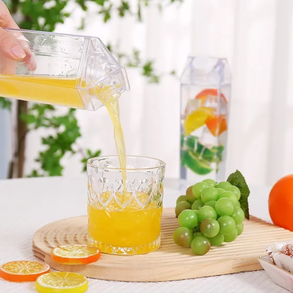 Multicolor_Plastic_Reusable_Water_Bottle_800_Ml_For_Travel_Camping_Outdoor
