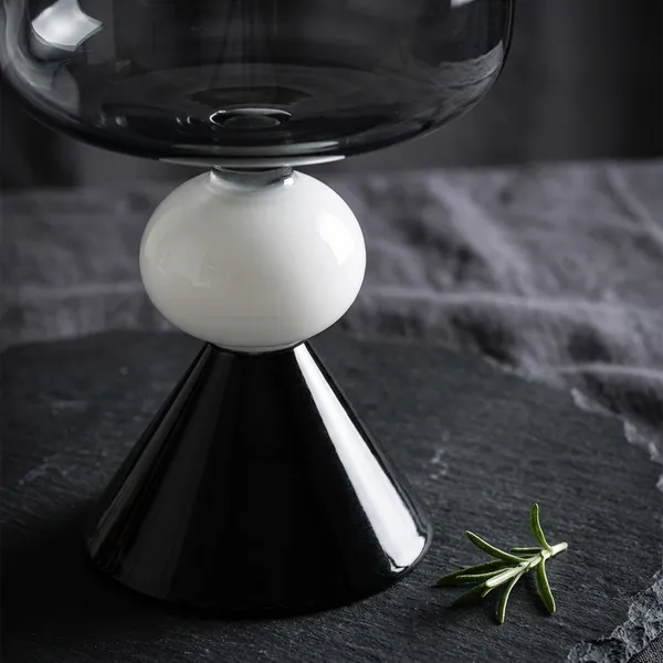 Modern_Geometric_Cocktail/_Mocktail__Coupe__Glass/_Glass_Bowl_With_Black_And_White_Pedestal_Base_|_300_Ml