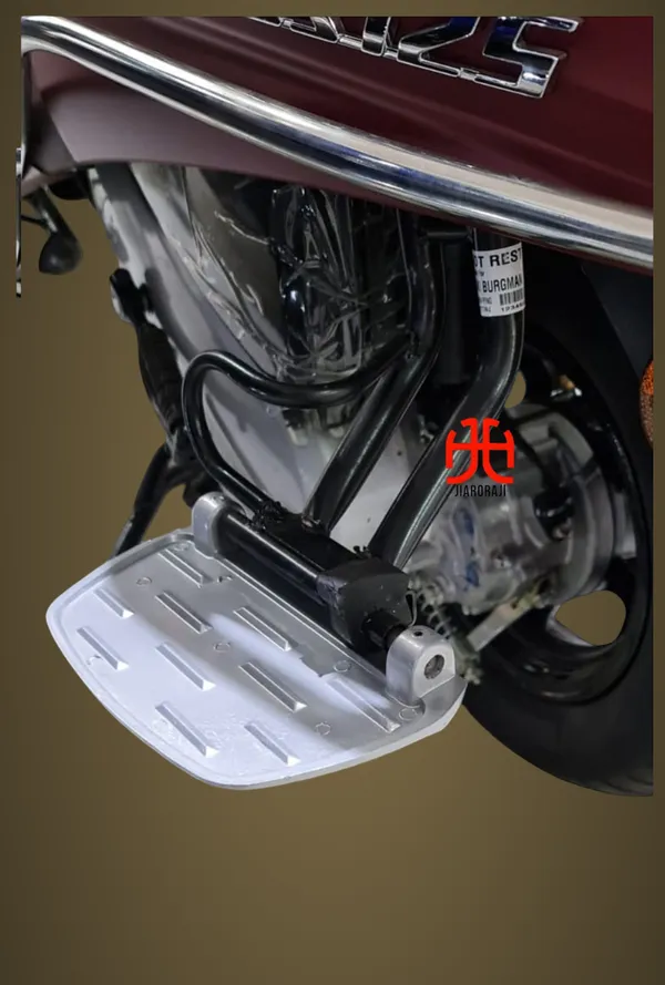 Ladies_Footrest_For_Suzuki_Access_125_Scooter