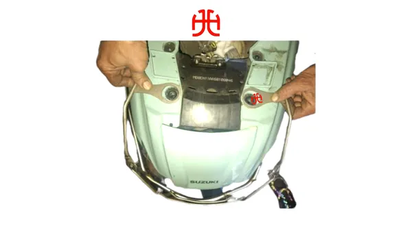 Suzuki_Access_2025_Stainless_Steel_Safety_Guard