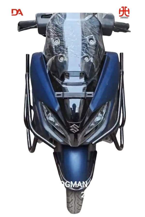 Suzuki_Burgman_2026_Crash_Guard_(Black_Motta_Pipe)