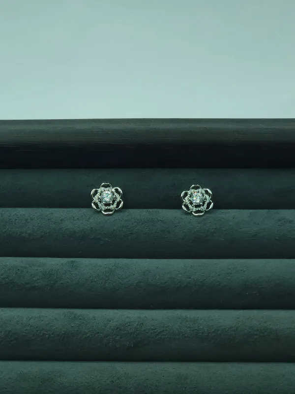 Silver_Radiant_Floral_Studs_For_Women