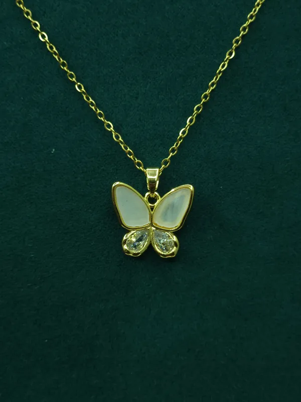 Gold_Aurora_Butterfly_Pendant_Necklace_For_Women