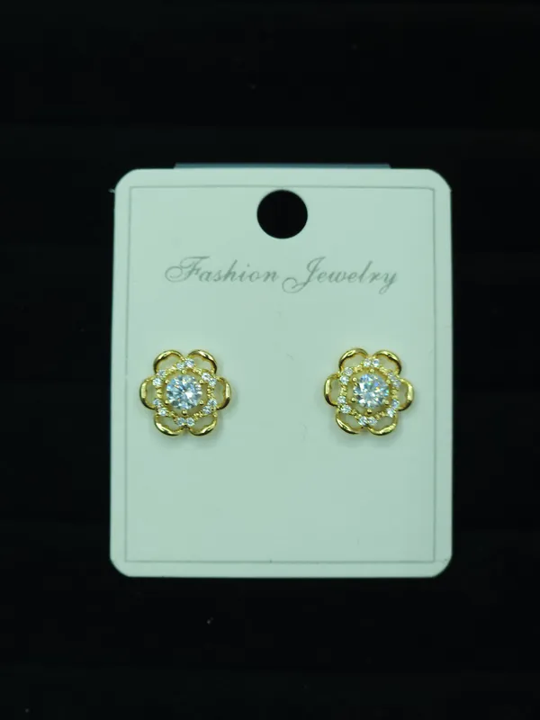 Gold_Radiant_Floral_Studs_For_Women
