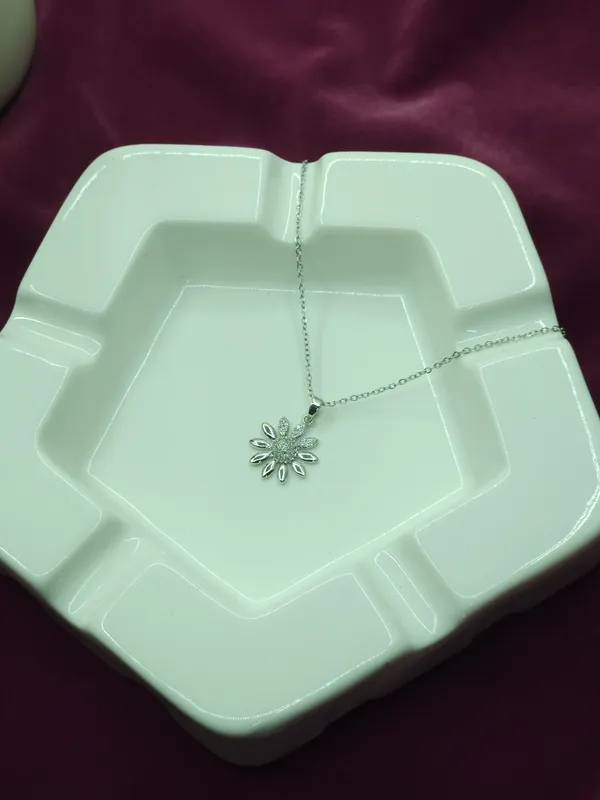 Silver_Celestia_Bloom_Crystal_Necklace_For_Women