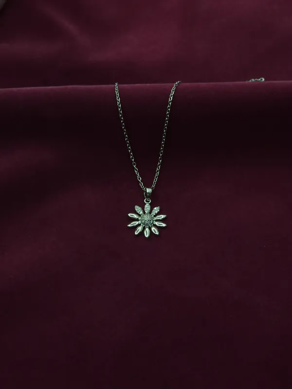 Silver_Celestia_Bloom_Crystal_Necklace_For_Women