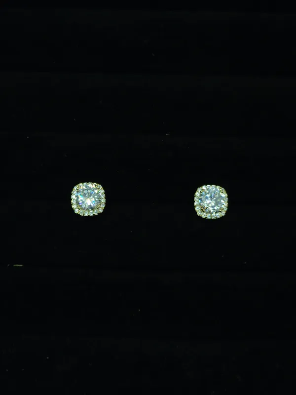 Gold_Zinnia_Halo_Stud_For_Women
