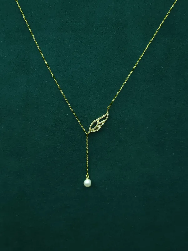 Gold_Celeste_Pearl_Drop_Necklace_For_Women