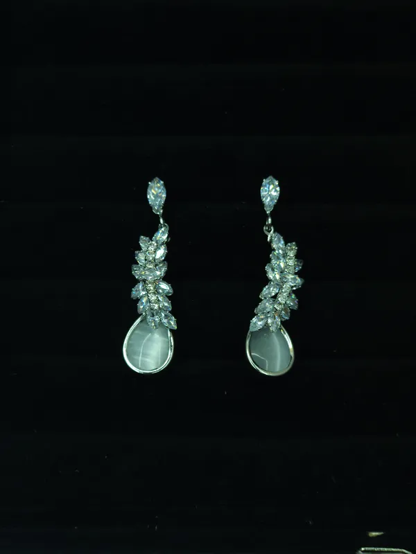 Silver_Elara_Drops_For_Women