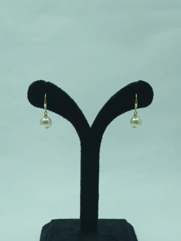 Gold_Heart_Pearl_Fusion_Studs_For_Women