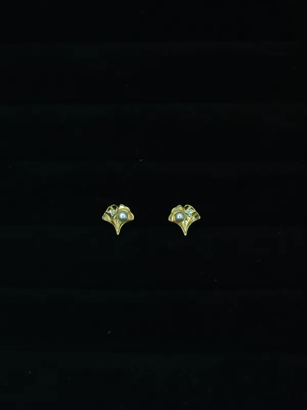 Rose_Gold_Solara_Petal_Studs_For_Women