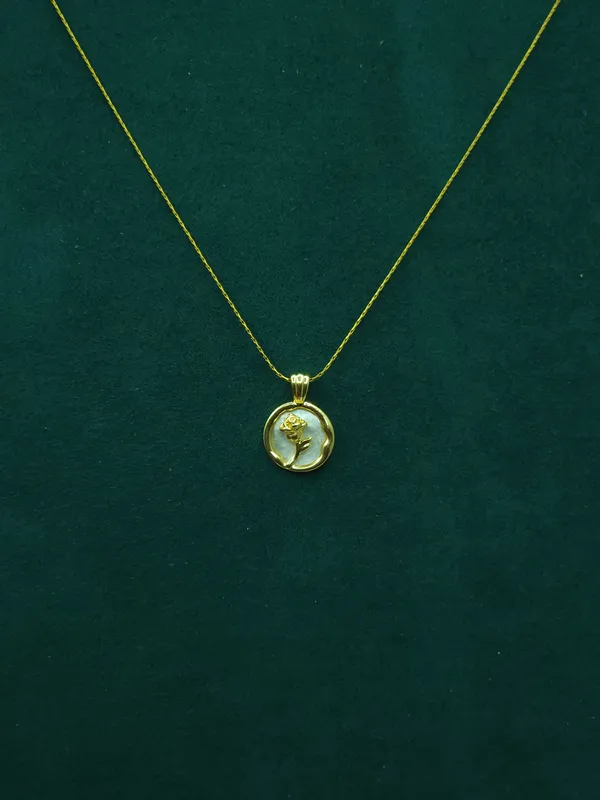 Gold_Aurora_Rose_Pendant_Necklace_For_Women