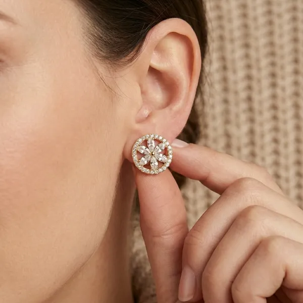 Gold_Bloom_Heart_Studs_For_Women