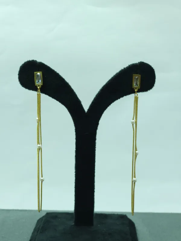 Gold_Mila_Pearl_Chain_Drop_Earrings_For_Women