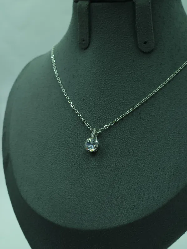 Silver_Astra_Crystal_Solitaire_Necklace_For_Women