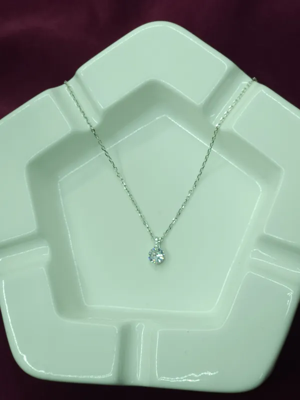 Silver_Astra_Crystal_Solitaire_Necklace_For_Women