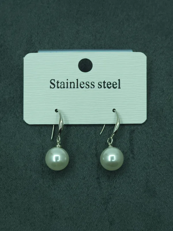 Silver_Heart_Pearl_Fusion_Studs_For_Women