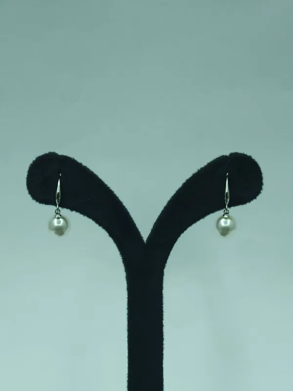 Silver_Heart_Pearl_Fusion_Studs_For_Women