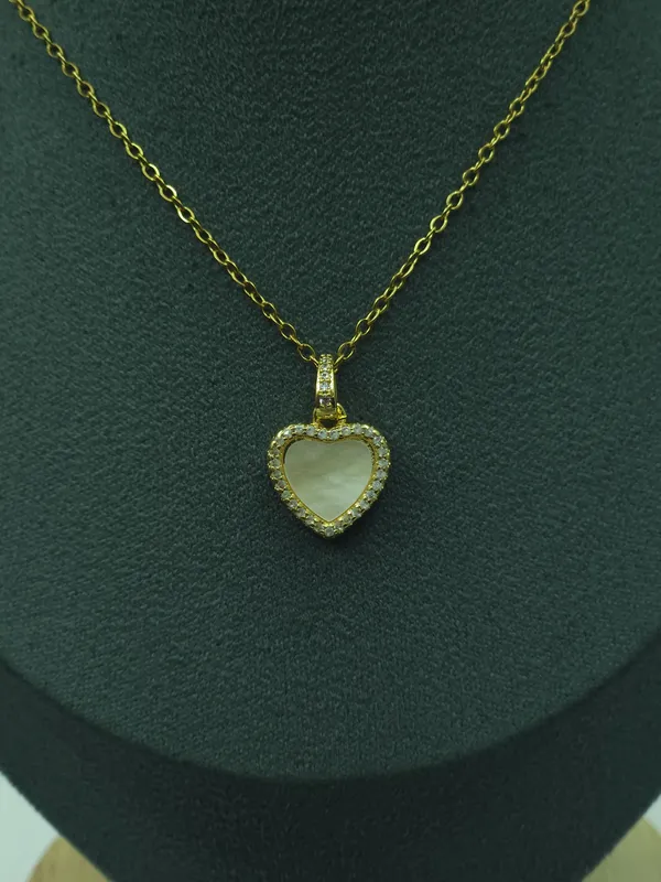Gold_Celeste_Heart_Crystal_Pendant_Necklace_For_Women