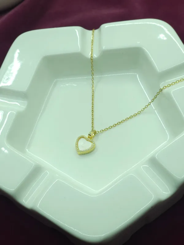 Gold_Celeste_Heart_Crystal_Pendant_Necklace_For_Women