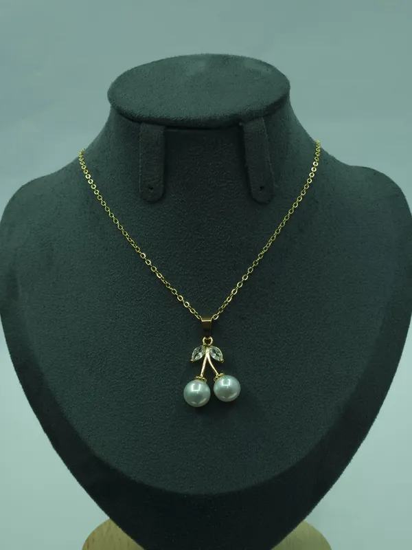 Gold_Celina_Cherry_Pearl_Pendant_Necklace_For_Women