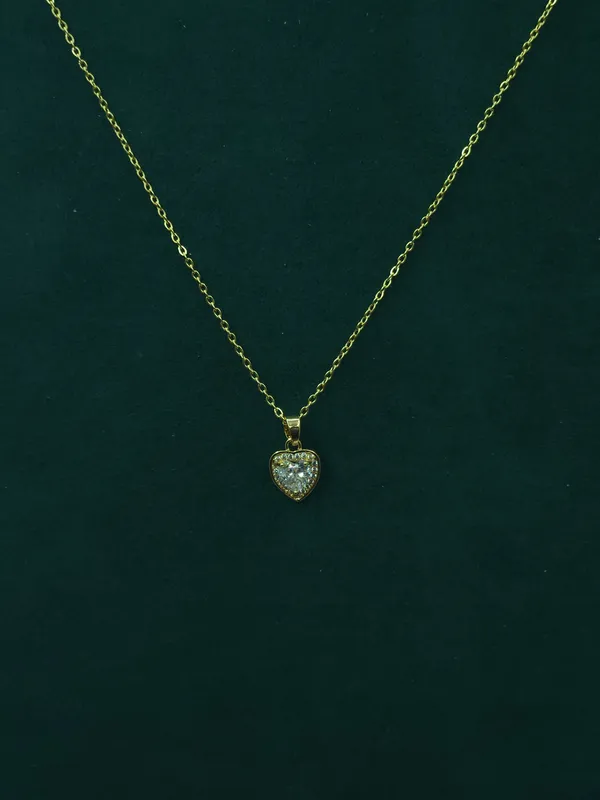 Gold_Amora_Heart_Crystal_Pendant_Necklace_For_Women