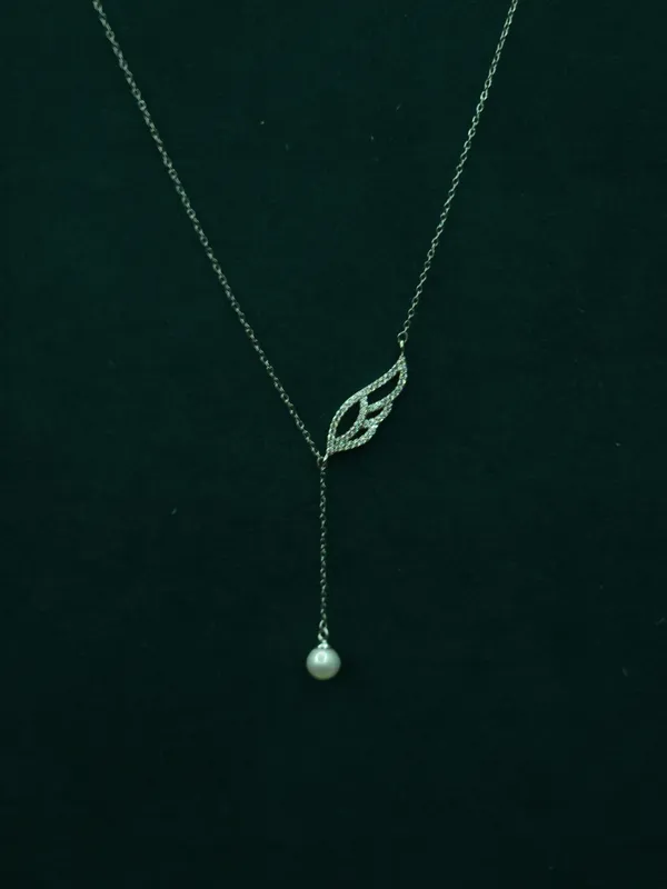 Silver_Celeste_Pearl_Drop_Necklace_For_Women