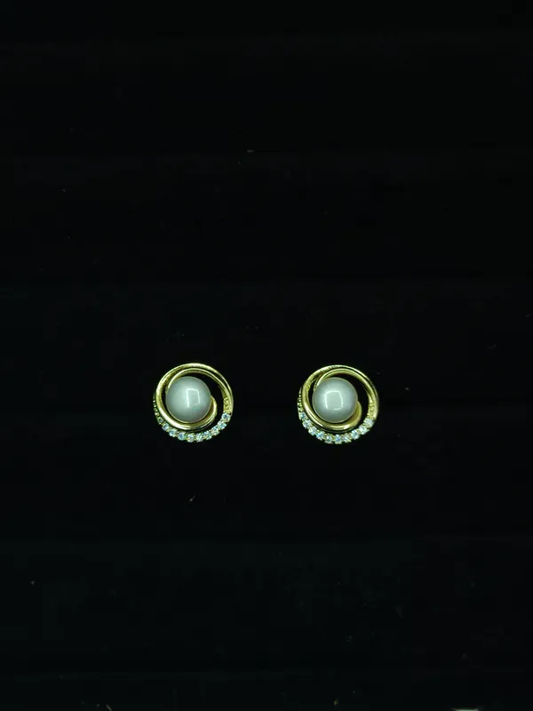 Gold_Elara_Halo_Pearl_Studs_For_Women